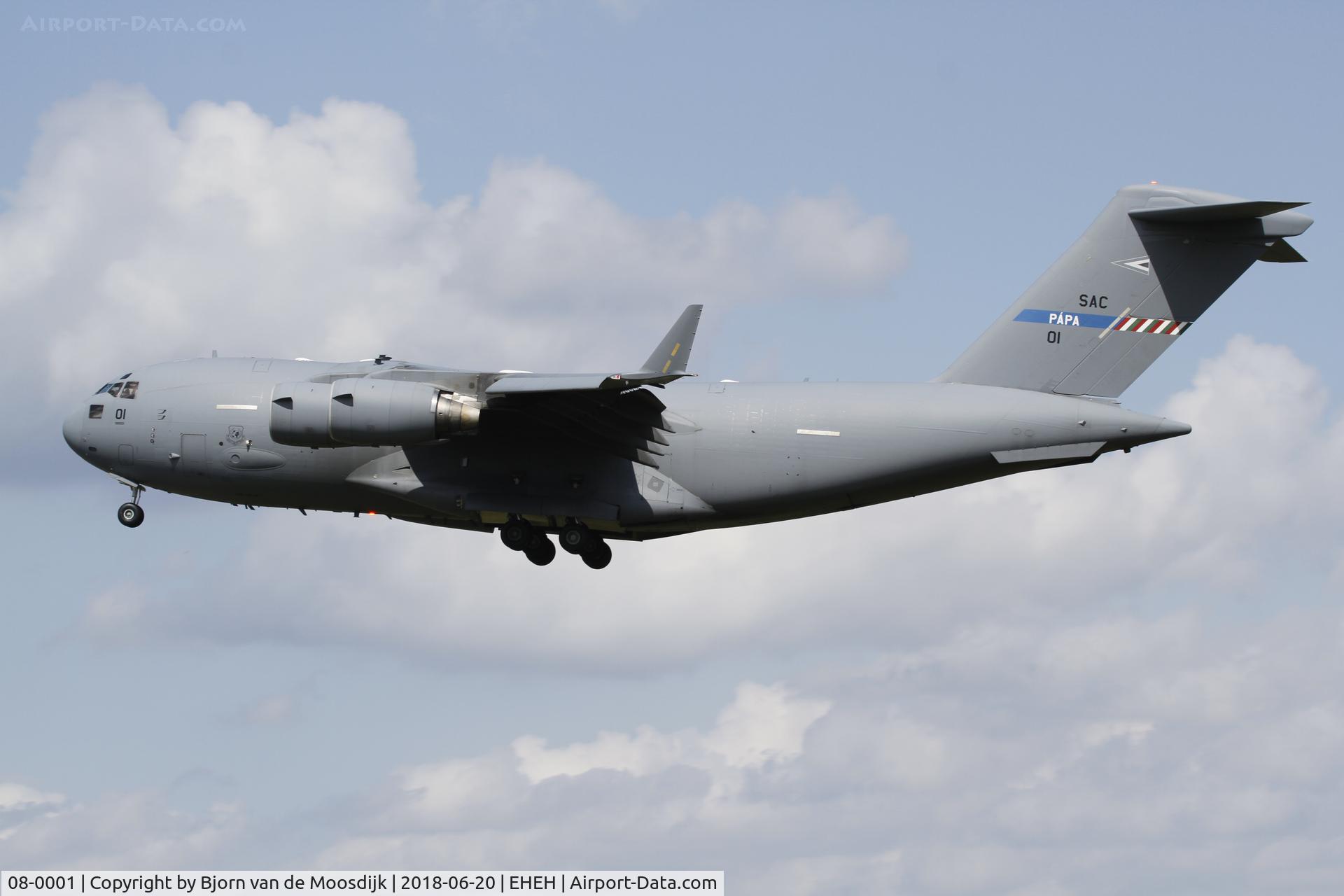 08-0001, 2008 Boeing C-17A Globemaster III C/N F-207, 08-0001 Landing at Eindhoven Airbase