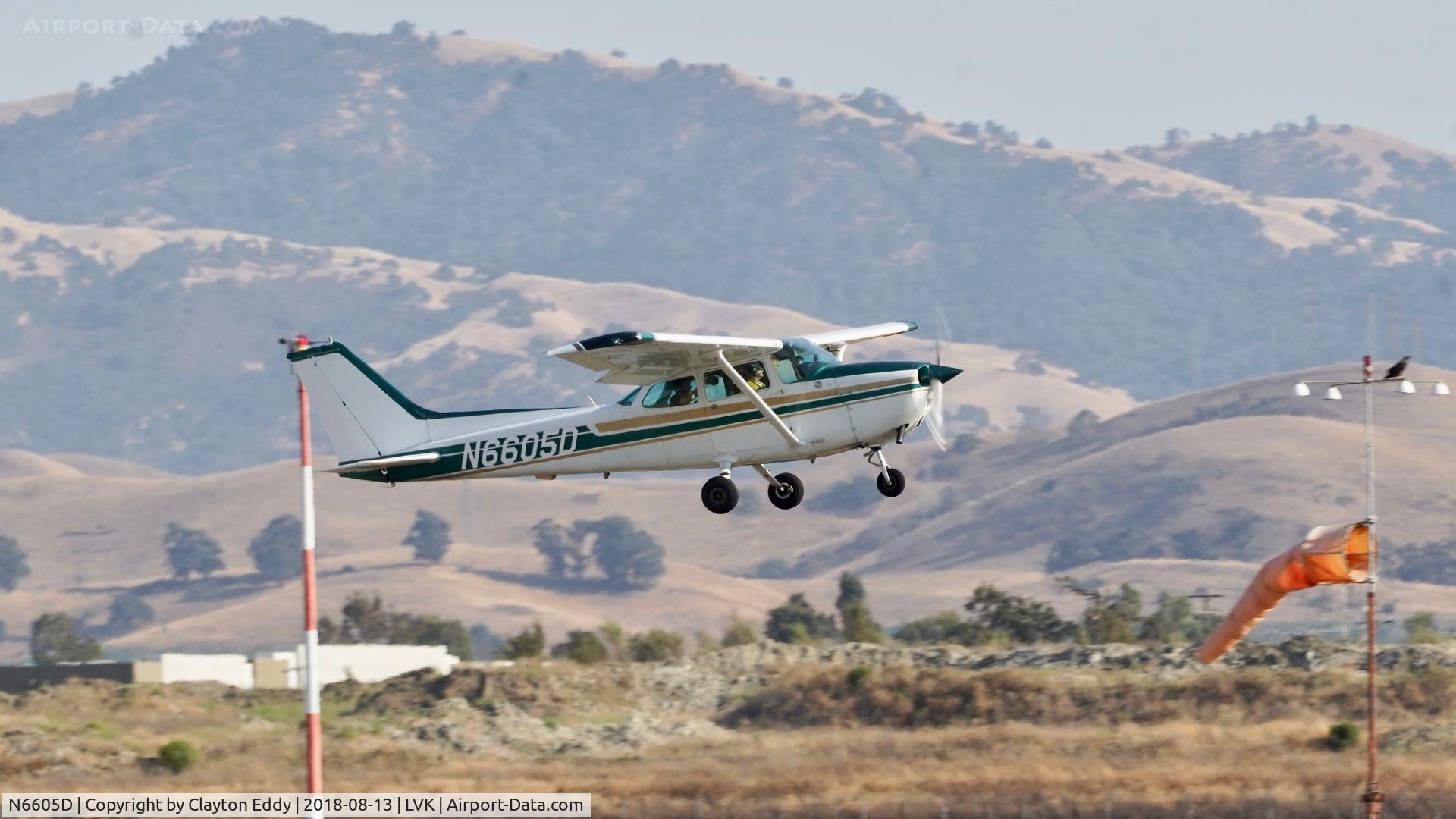 N6605D, 1979 Cessna 172N C/N 17272892, Livermore Airport California 2018.