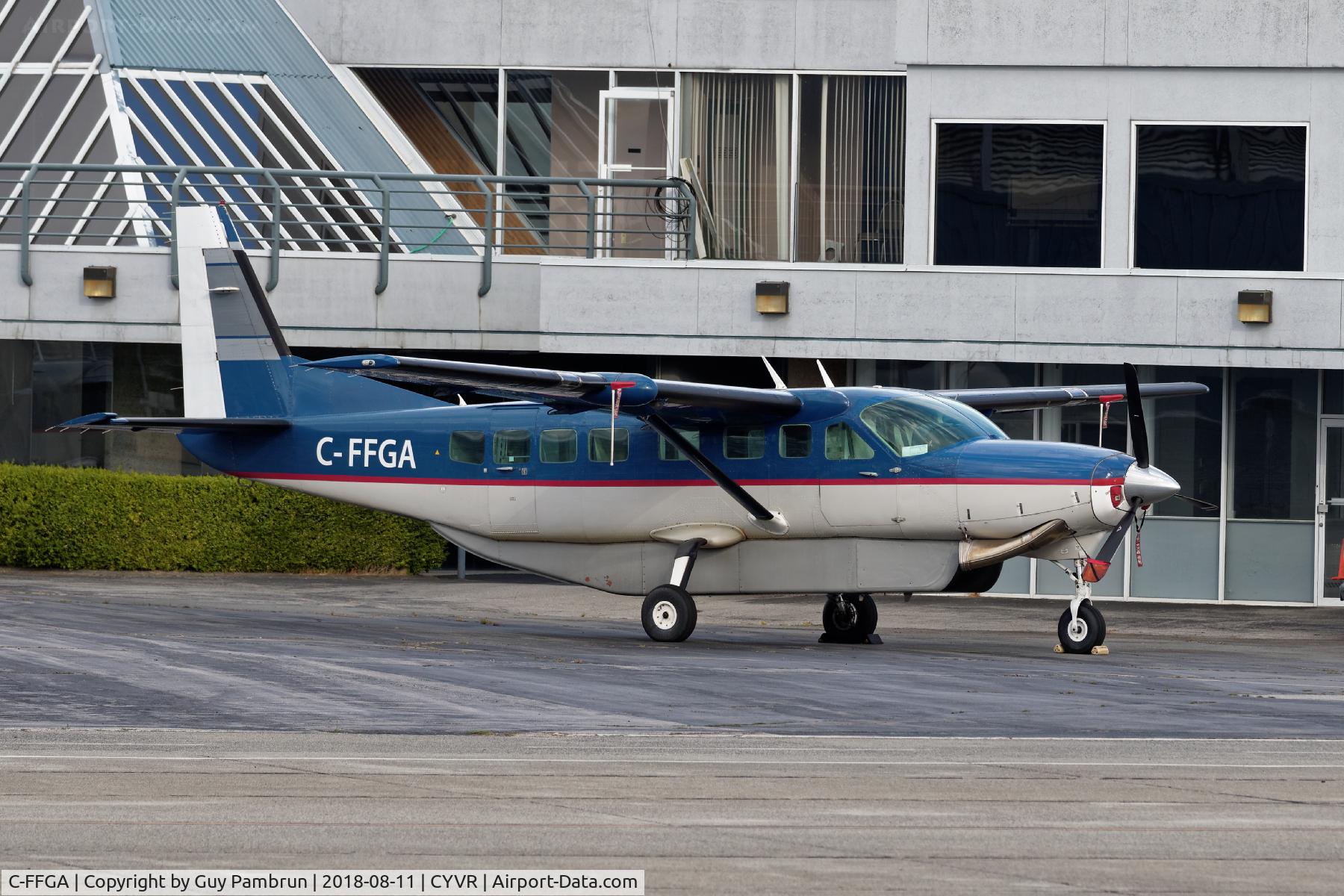 C-FFGA, 1998 Cessna 208B Grand Caravan C/N 208B0662, Parked