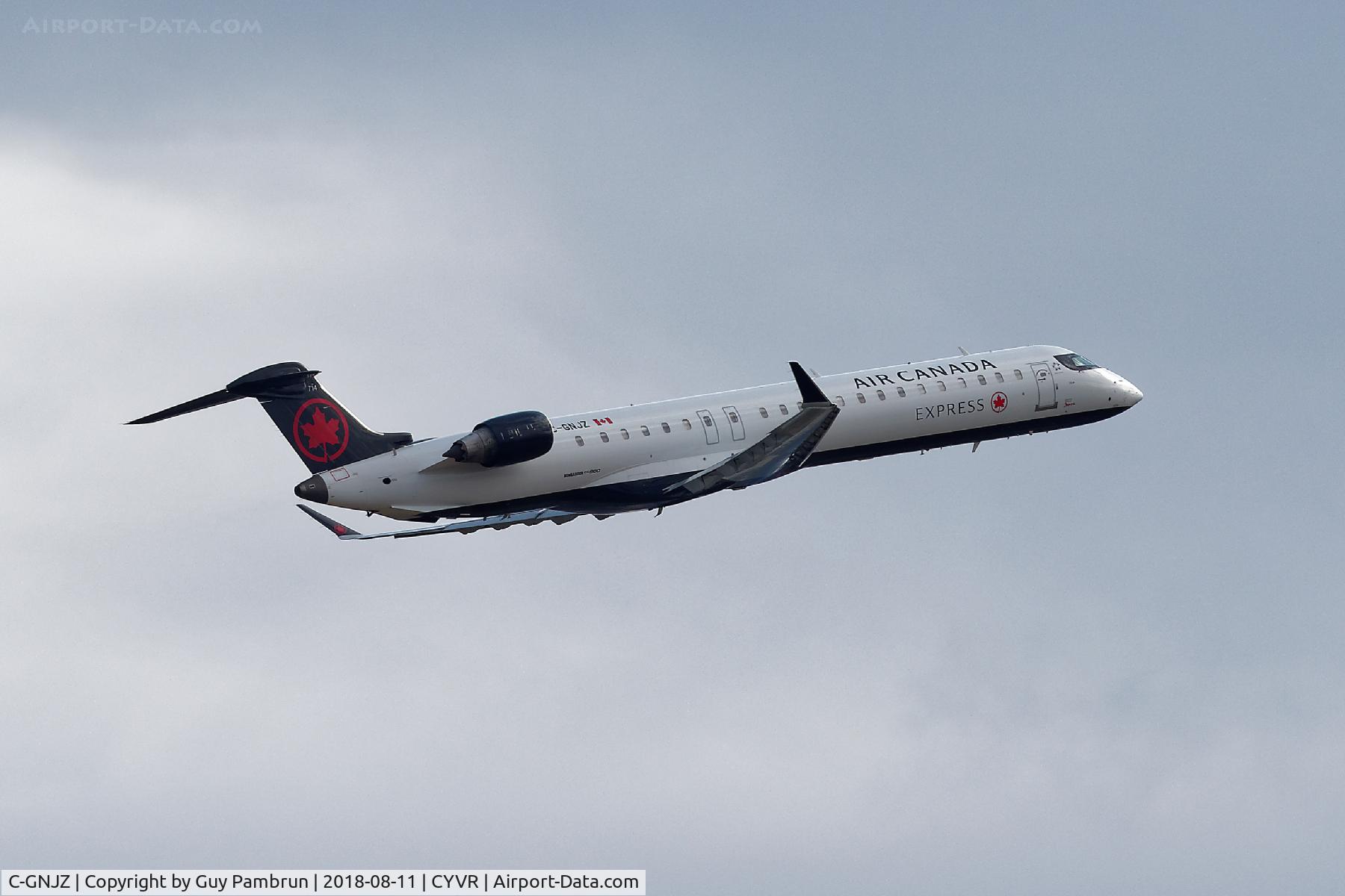 C-GNJZ, 2005 Canadair CRJ-705ER (CL-600-2D15) Regional Jet C/N 15052, Takeoff