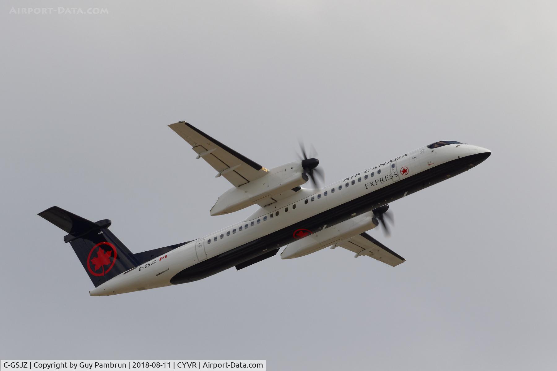 C-GSJZ, 2015 Bombardier DHC-8-402 Dash 8 C/N 4510, Takeoff