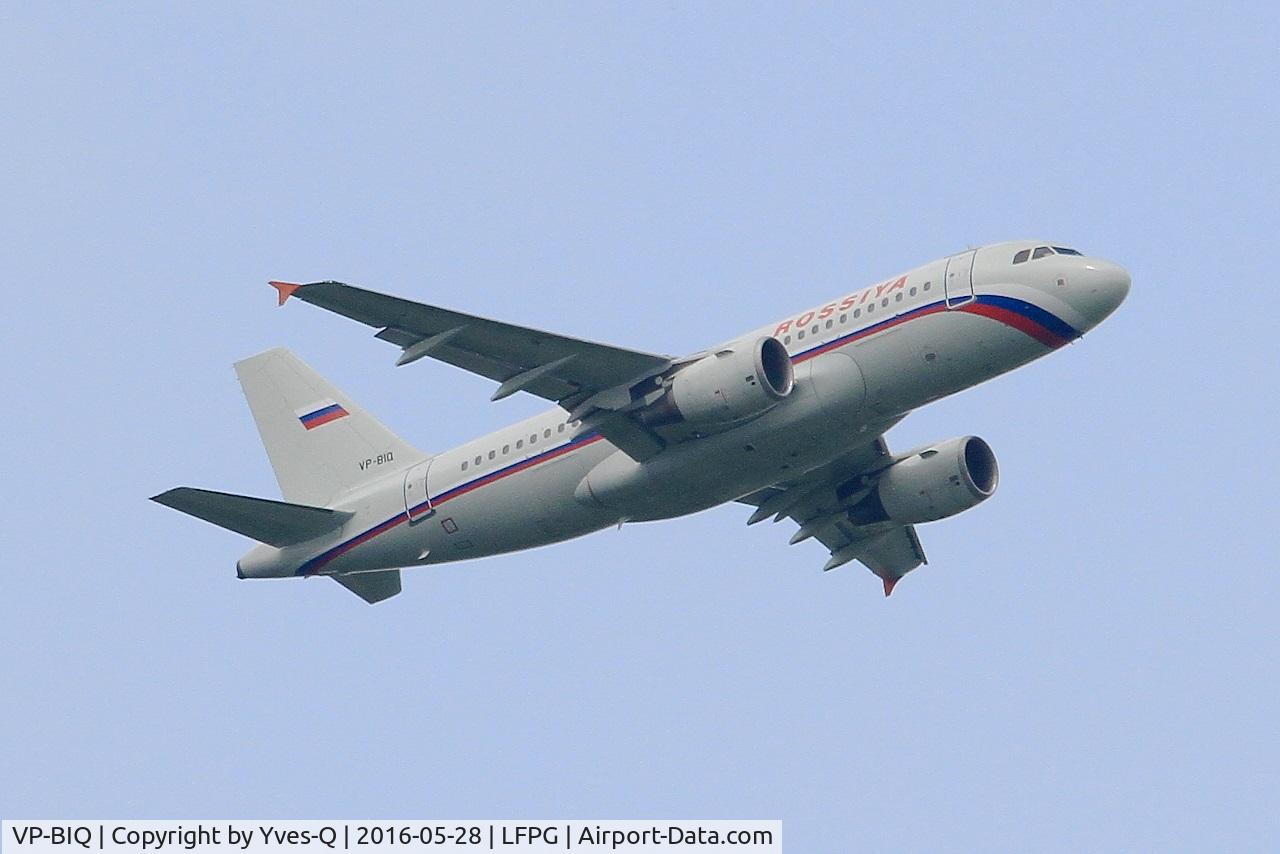 VP-BIQ, 2003 Airbus A319-111 C/N 1890, Airbus A319-111, Take off rwy 06R, Roissy Charles De Gaulle airport (LFPG-CDG)