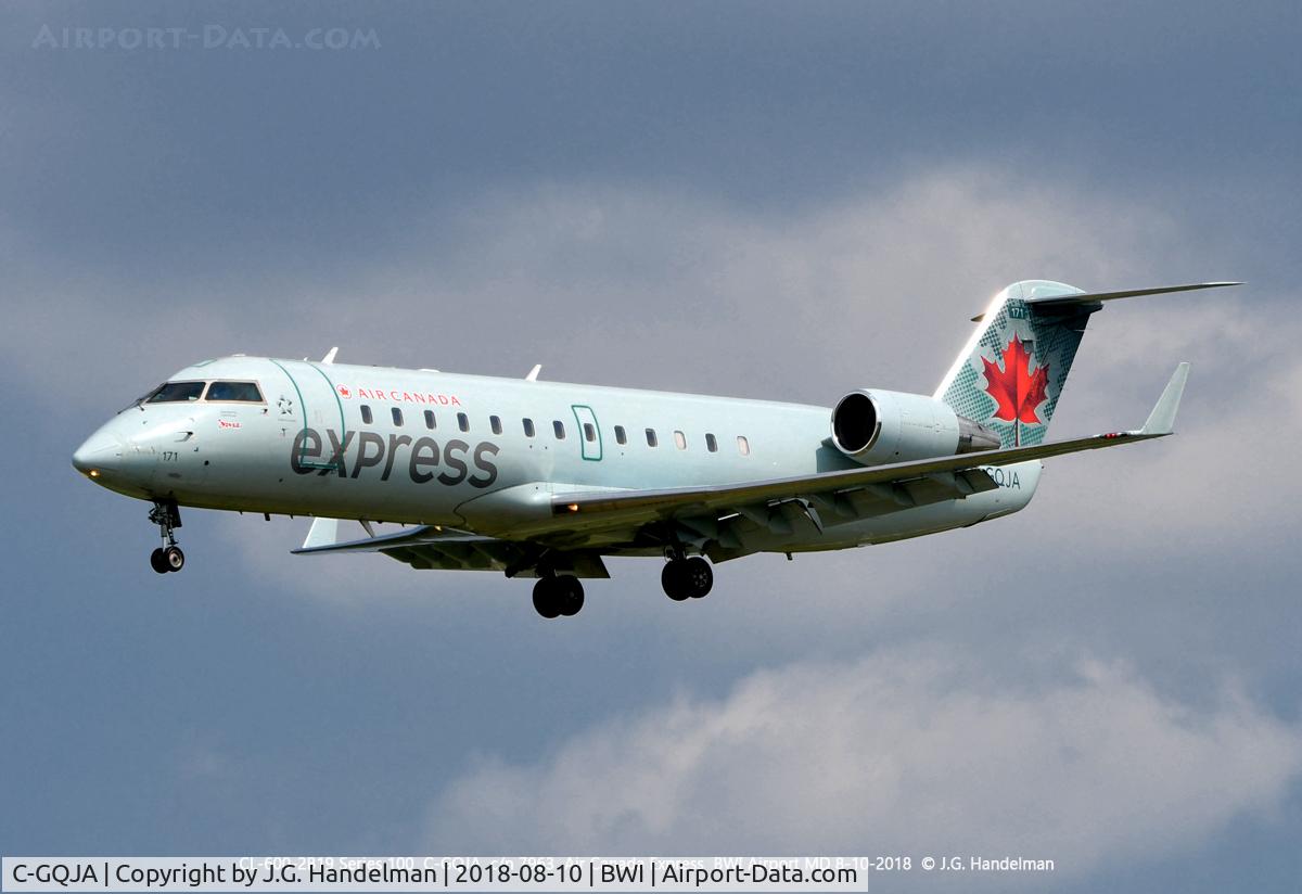 C-GQJA, 2004 Canadair CRJ-100ER (CL-600-2B19) C/N 7963, On final.