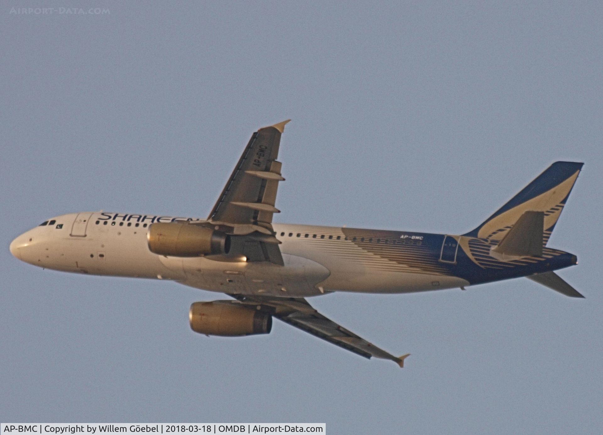 AP-BMC, 2005 Airbus A320-232 C/N 2496, Take off from DUBAI INTERNATIONAL Airport