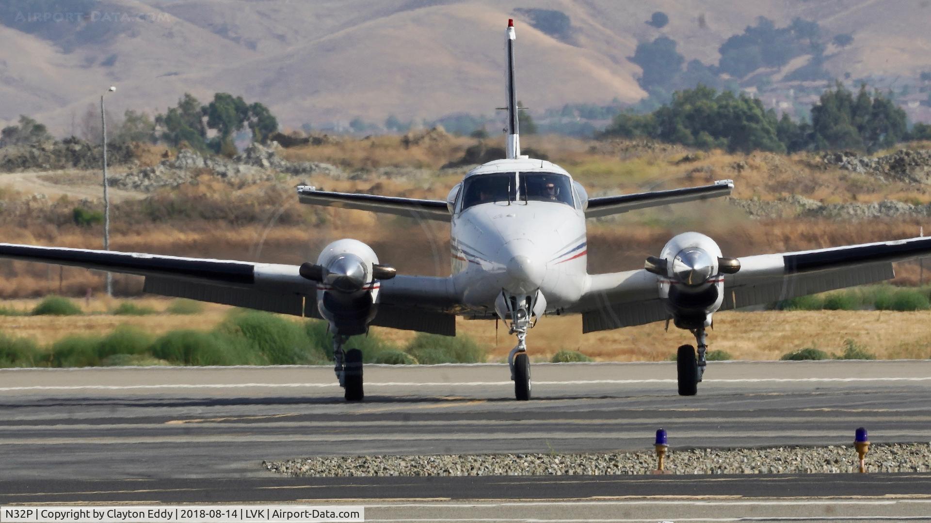 N32P, 1967 Beech U-21A Ute C/N LM-31, Livermore Airport California 2018.