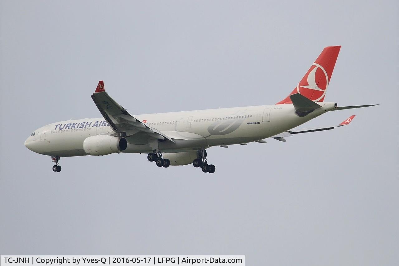 TC-JNH, 2010 Airbus A330-343X C/N 1150, Airbus A330-343X, On final rwy 27R, Paris-Roissy Charles De Gaulle airport (LFPG-CDG)