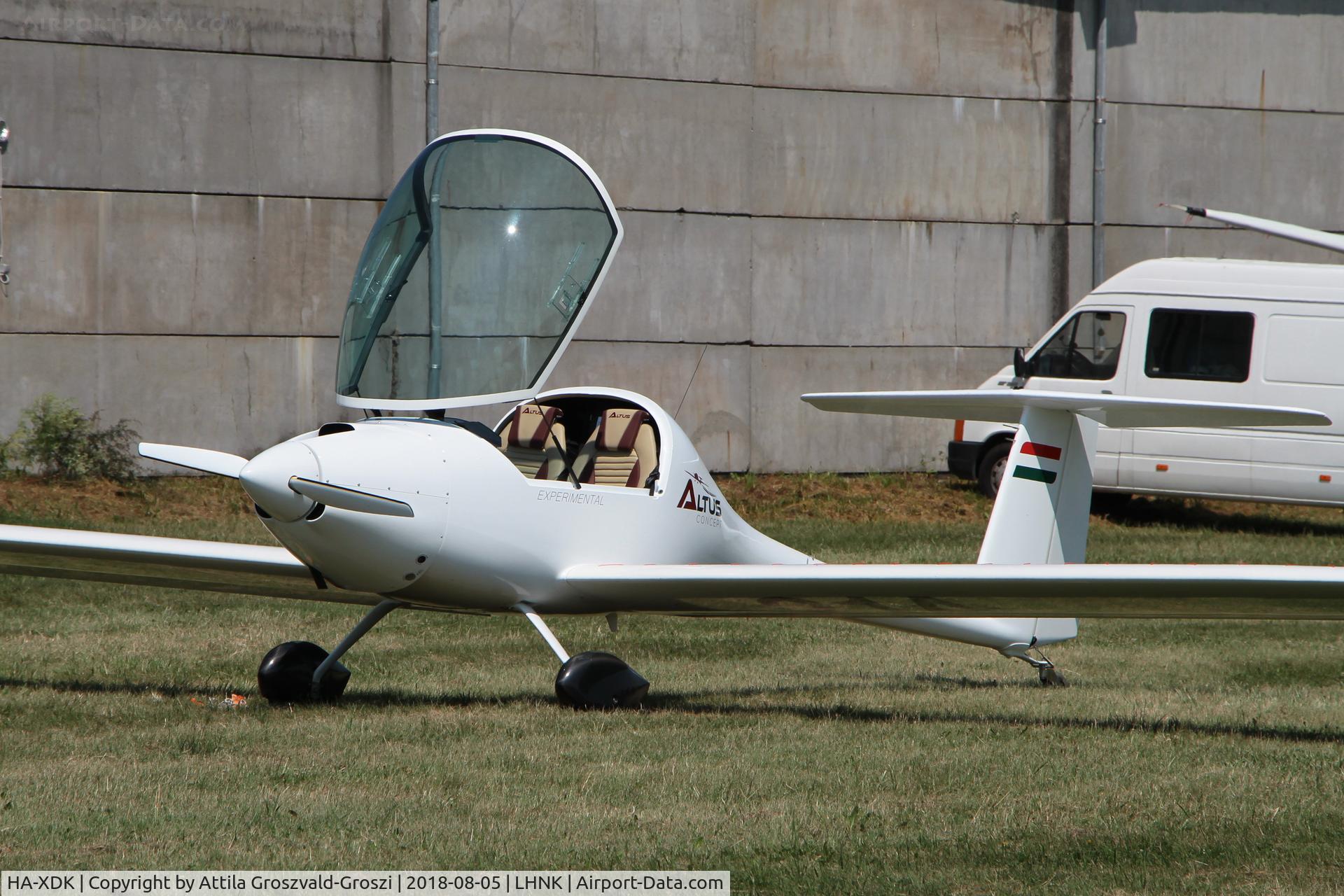 HA-XDK, 2017 Omikron-Dokk Altus C/N 001, Nagykanizsa Airport, Hungary. 16th FAI World Microlight Championship 2018 Nagykanizsa.