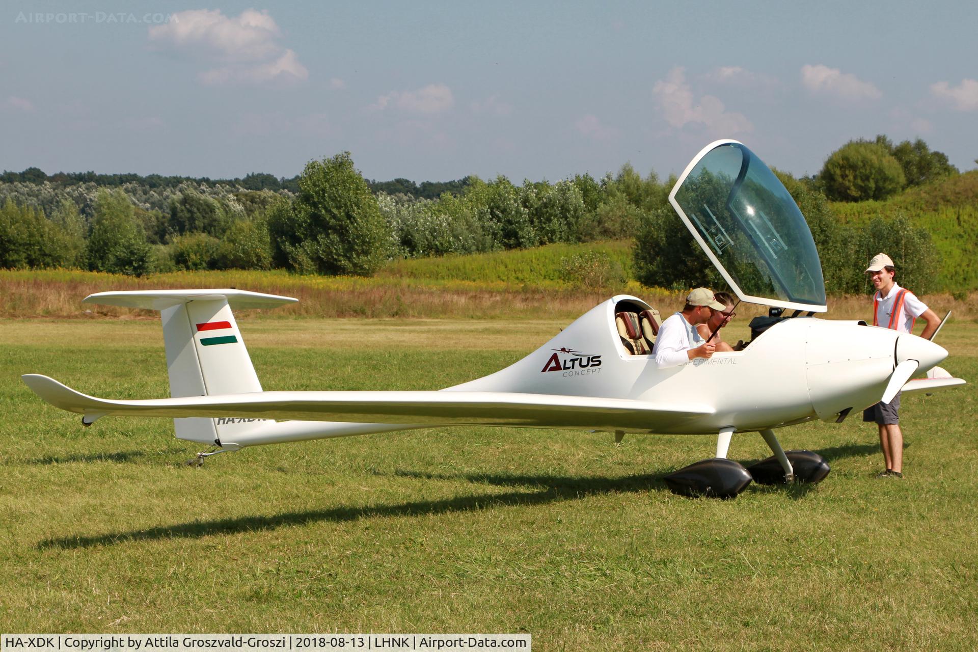 HA-XDK, 2017 Omikron-Dokk Altus C/N 001, Nagykanizsa Airport, Hungary. 16th FAI World Microlight Championship 2018 Nagykanizsa.