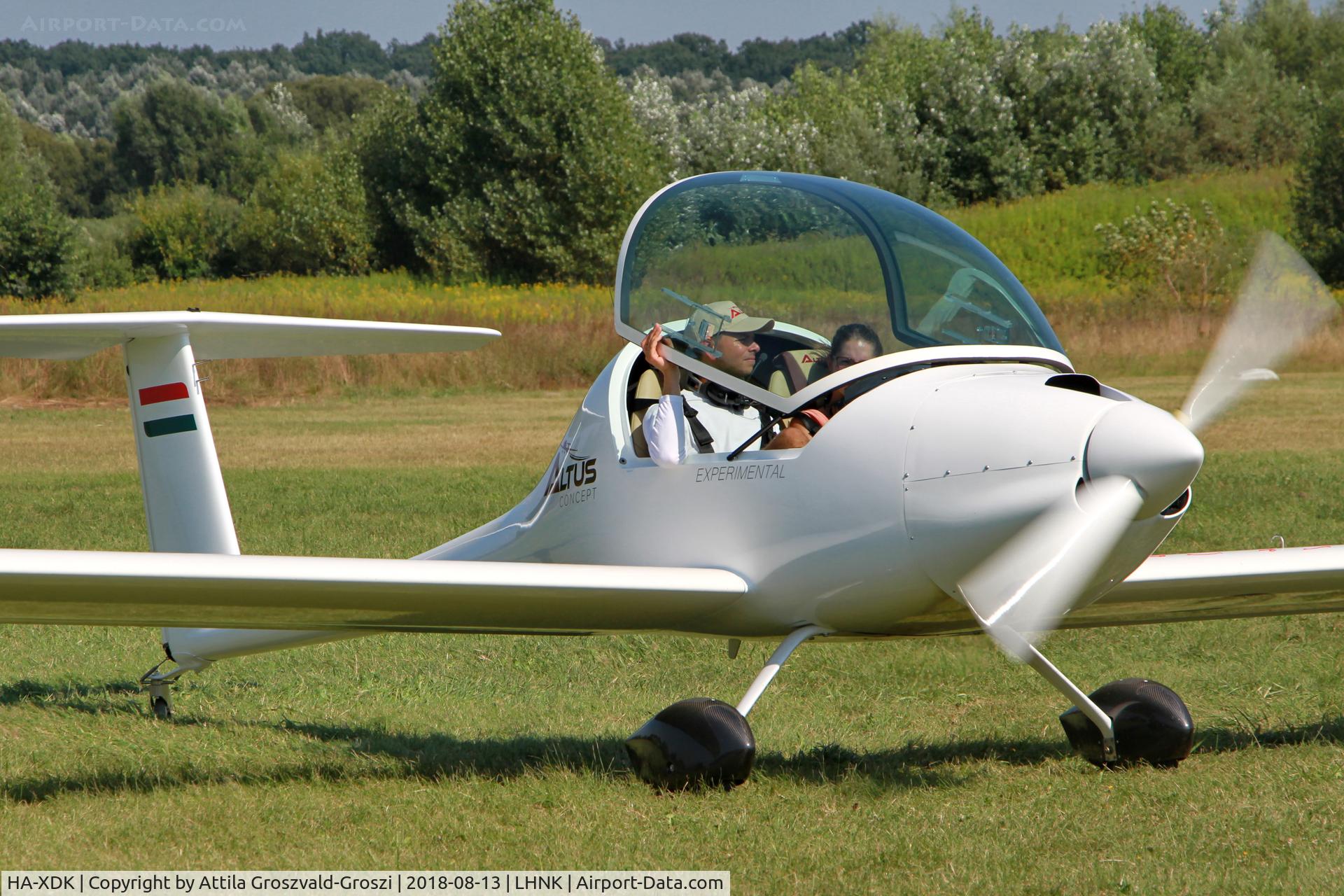 HA-XDK, 2017 Omikron-Dokk Altus C/N 001, Nagykanizsa Airport, Hungary. 16th FAI World Microlight Championship 2018 Nagykanizsa.