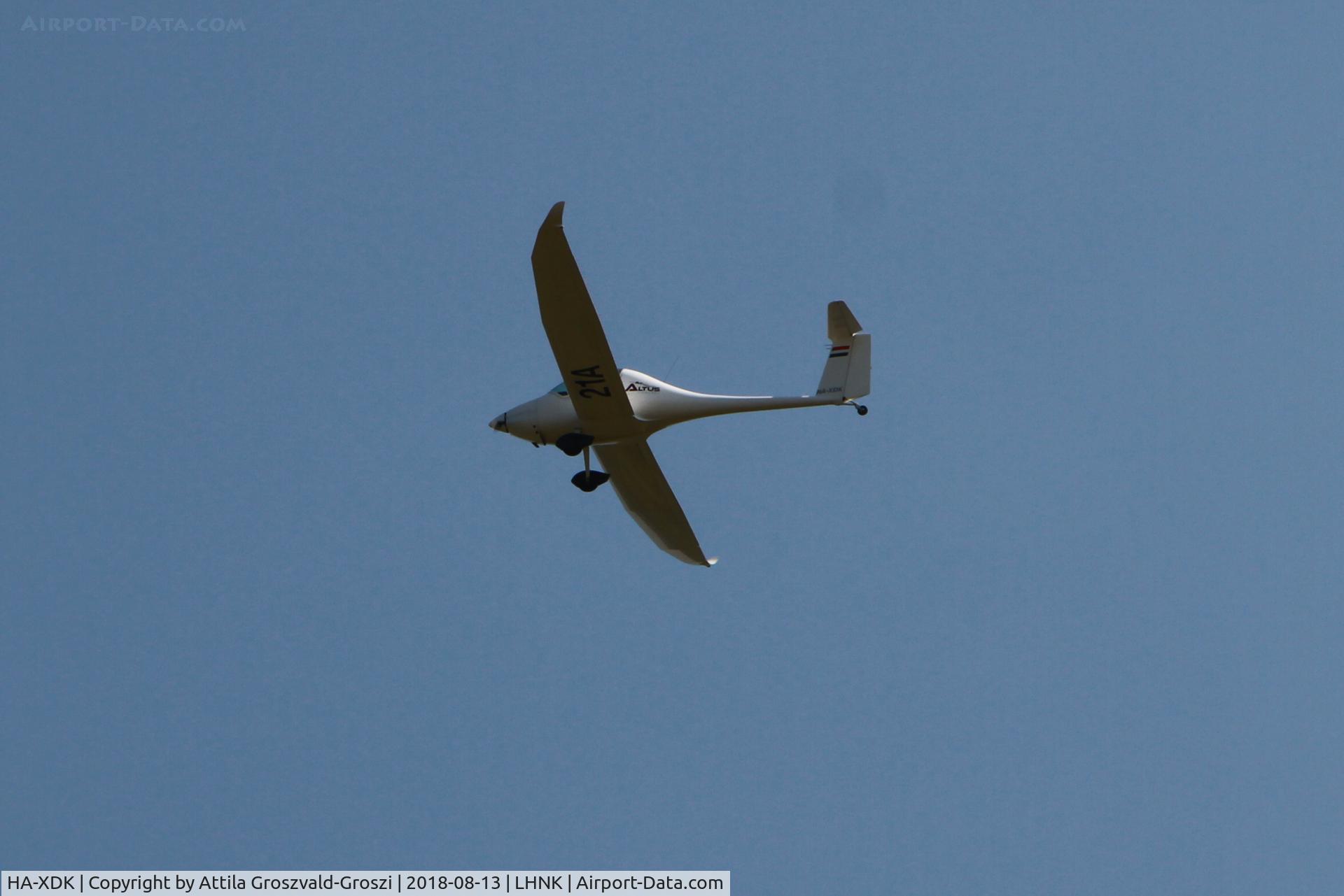 HA-XDK, 2017 Omikron-Dokk Altus C/N 001, Nagykanizsa Airport, Hungary. 16th FAI World Microlight Championship 2018 Nagykanizsa.