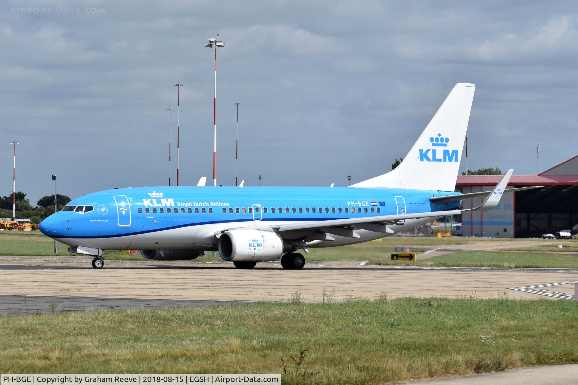 PH-BGE, 2008 Boeing 737-7K2 C/N 30371, Departing from Norwich after diverting.
