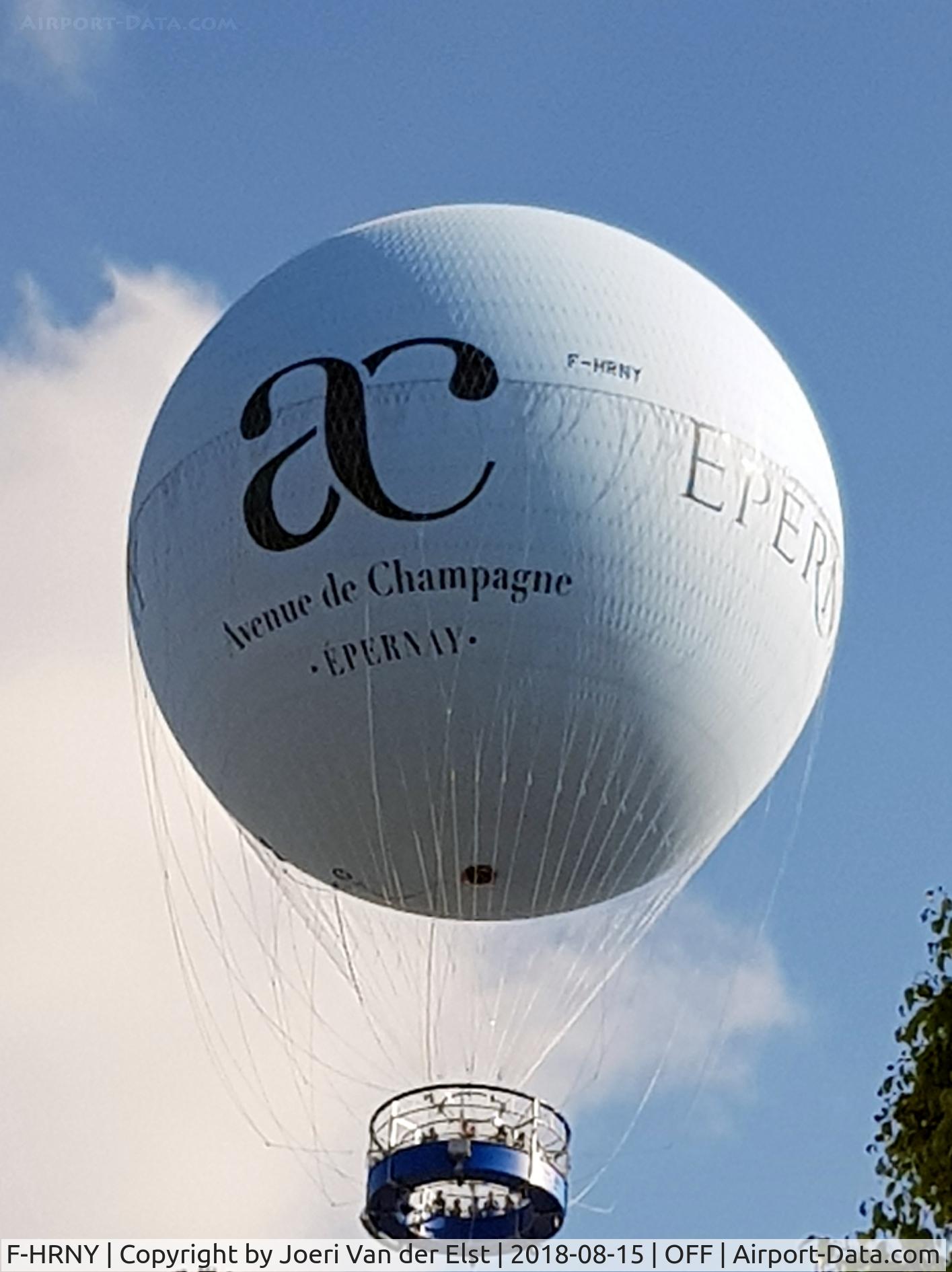 F-HRNY, Aerophile 5500 C/N 064, Avenue de Champagne, Epernay. Picture taken by An Van der Elst with permission