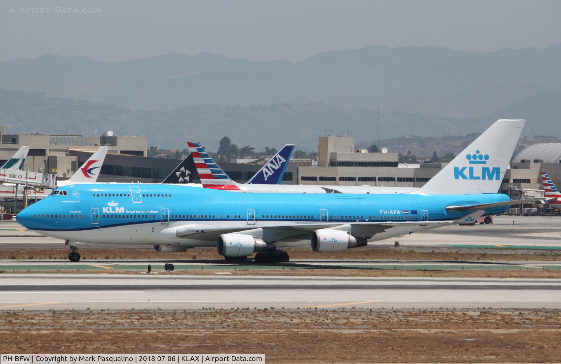 PH-BFW, 2000 Boeing 747-406BC C/N 30454, Boeing 747-400