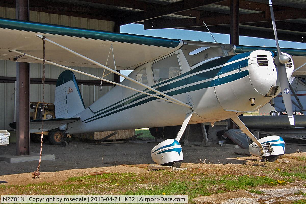 N2781N, 1947 Cessna 140 C/N 13042, At her home airfield of Riverside, Wichita, KS before the airport was closed for development