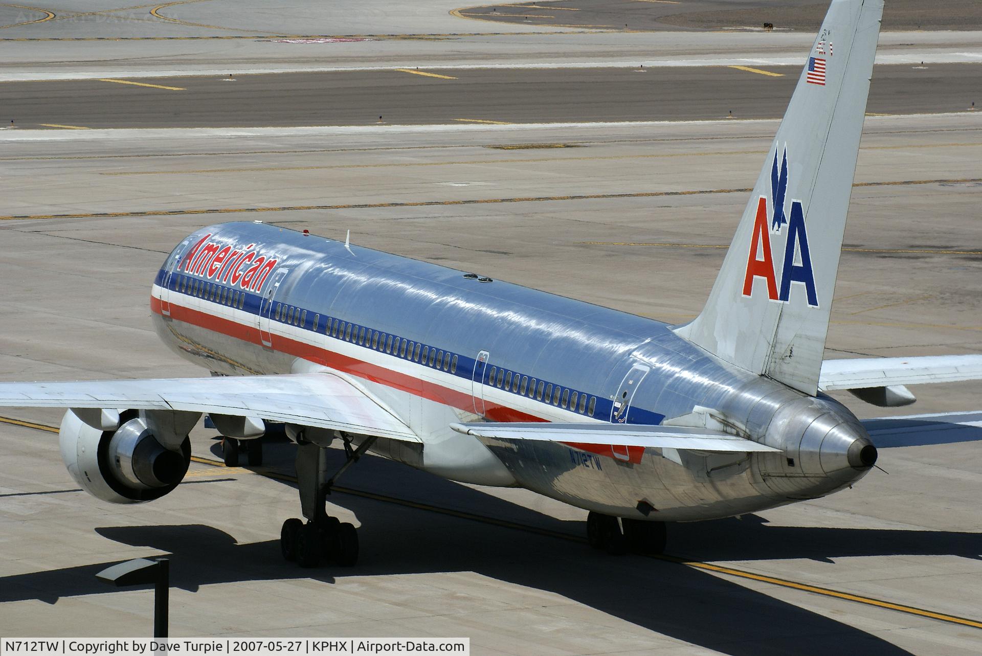 N712TW, 1997 Boeing 757-2Q8 C/N 27624, No comment.