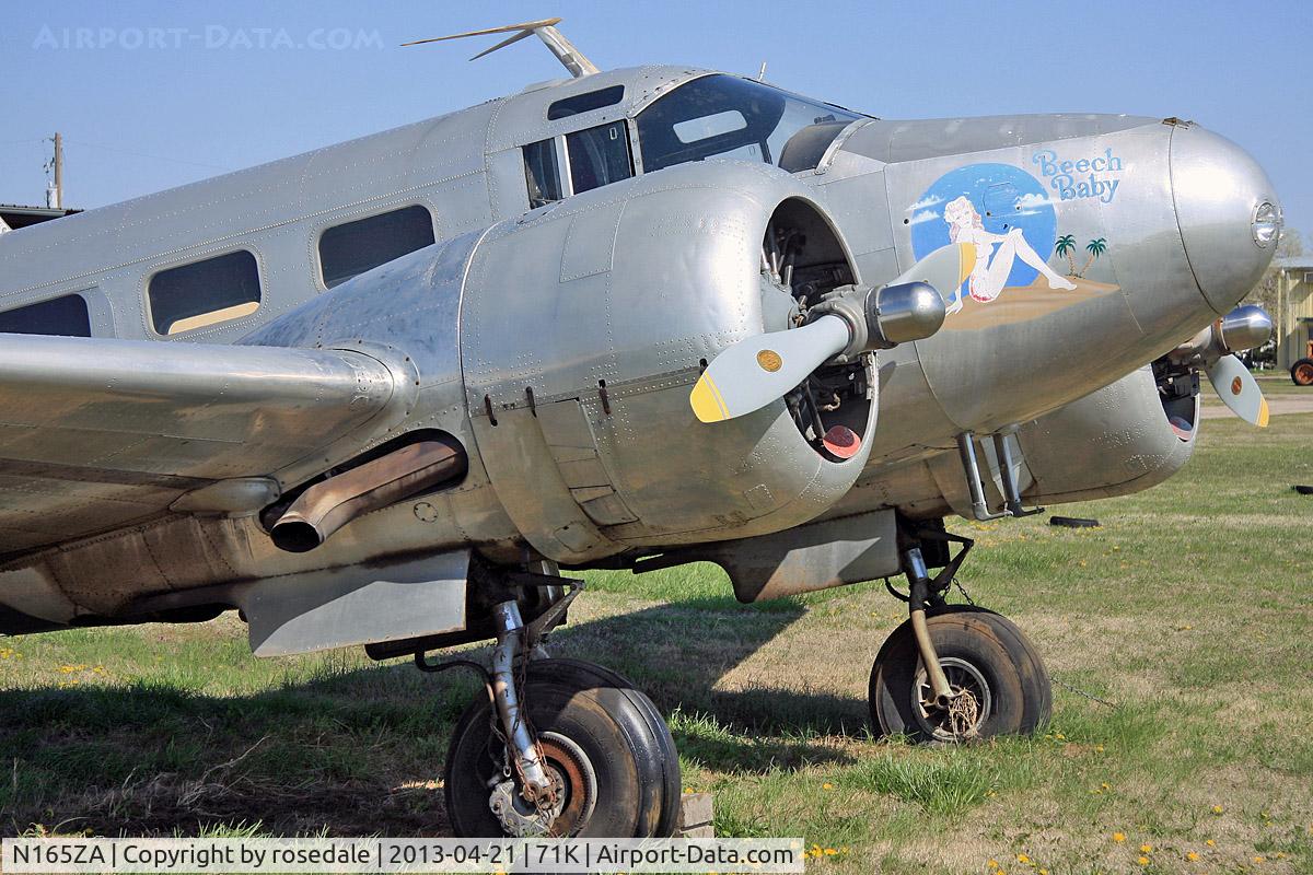 N165ZA, 1953 Beech C-45H Expeditor C/N AF-543, At her home airfield