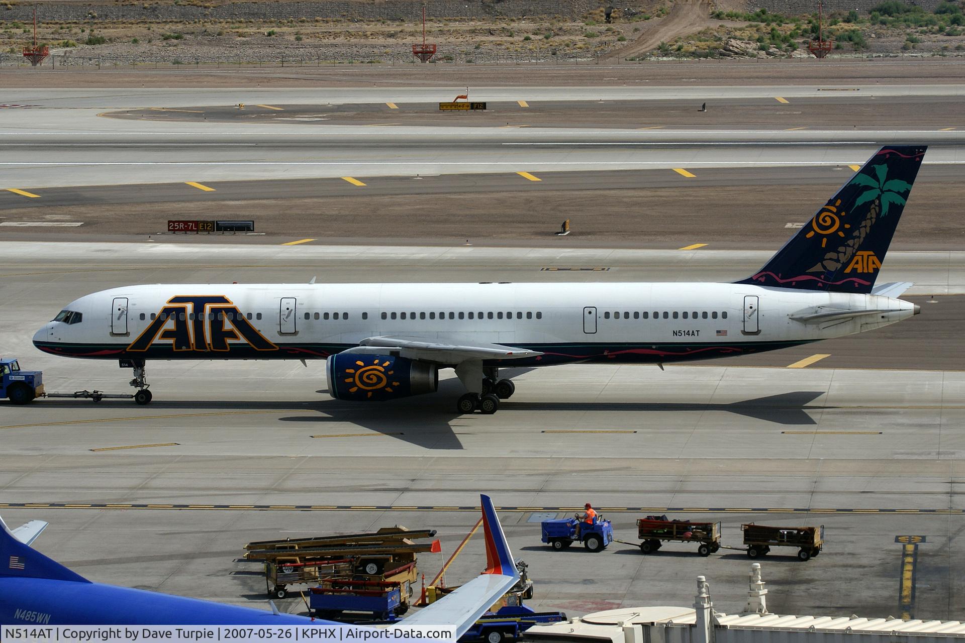 N514AT, 1995 Boeing 757-23N C/N 27971, No comment.