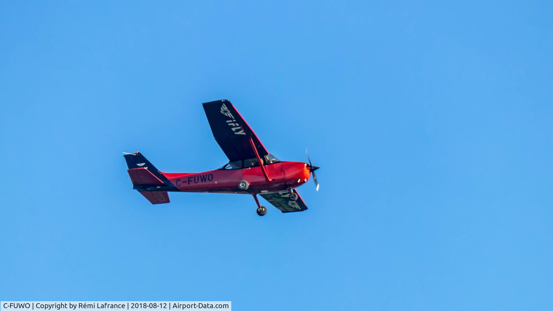C-FUWO, 1999 Cessna 172R C/N 17280735, dans la région de Cap-Rouge au Québec