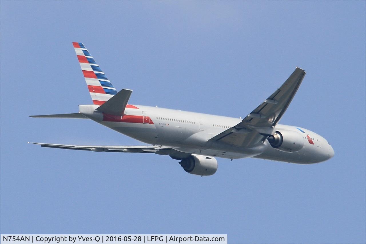 N754AN, 2001 Boeing 777-223 C/N 30262, Boeing 777-223, Take off rwy 06R, Roissy Charles De Gaulle airport (LFPG-CDG)