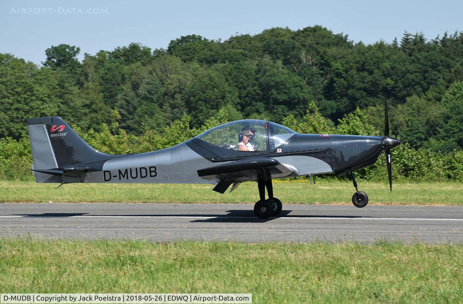 D-MUDB, Aerostyle Breezer B400 UL C/N UL-136, Landing at Ganderkesee