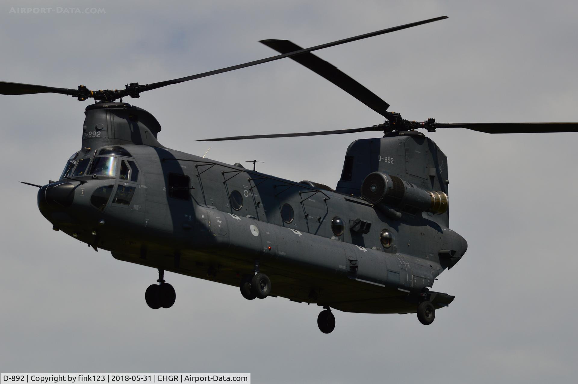 D-892, Boeing CH-47F Chinook C/N M.8892, CH-47