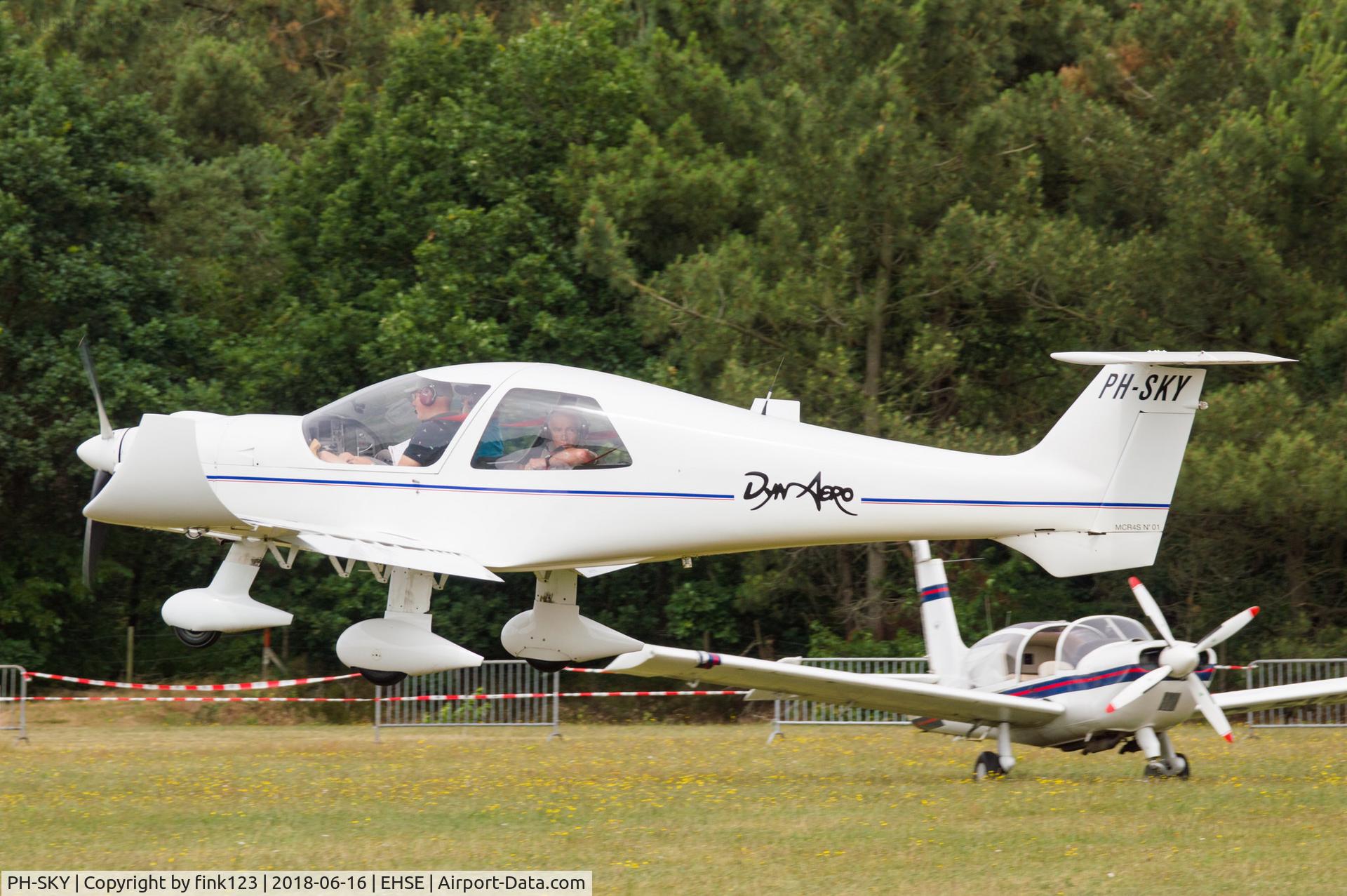 PH-SKY, 2000 Dyn'Aero MCR-4S C/N 1, 