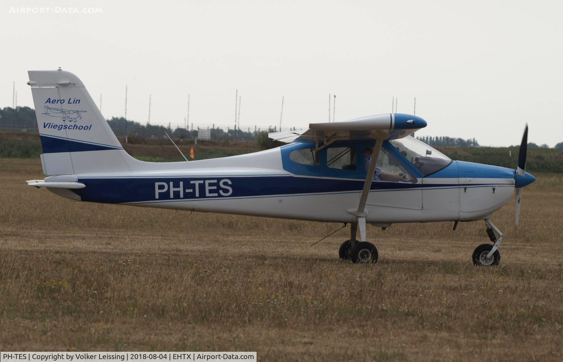 PH-TES, 2003 Tecnam P-92JS Echo C/N 031, taxi to parking