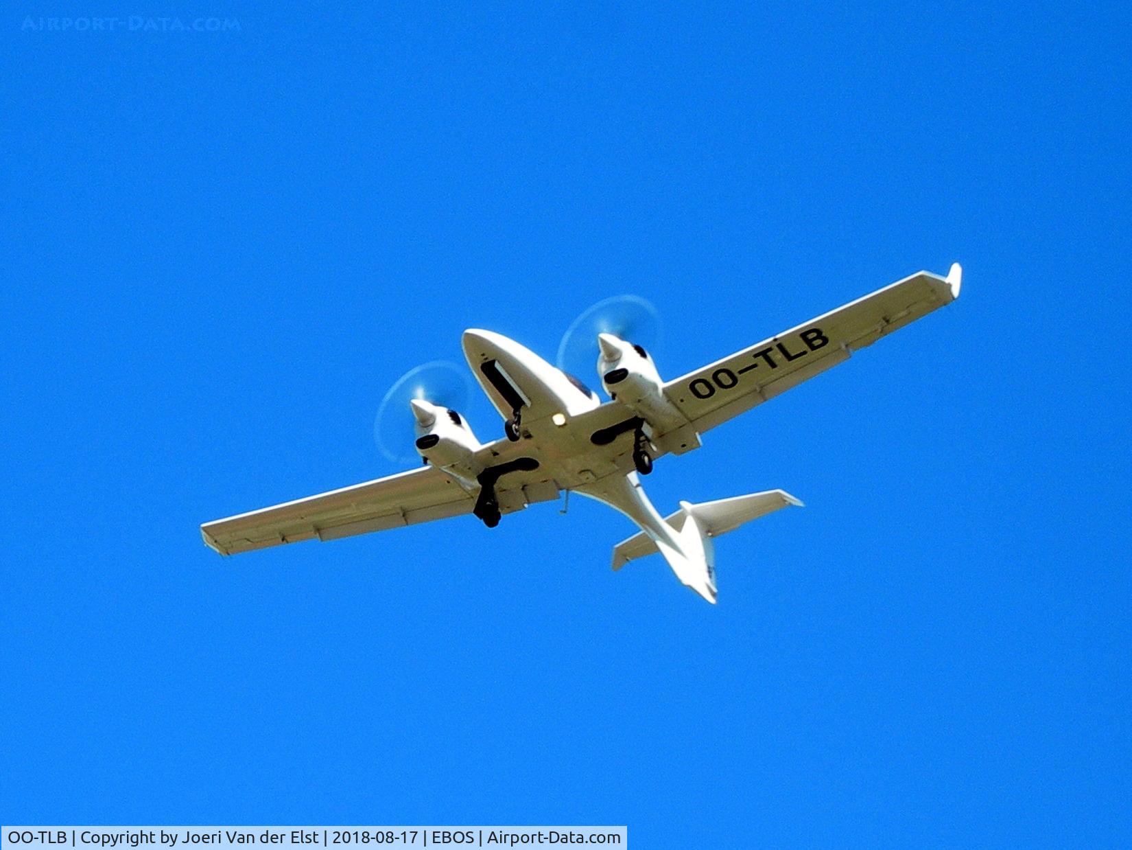 OO-TLB, 2007 Diamond DA-42 Twin Star C/N 42.230, Moments before touchdown rwy 26