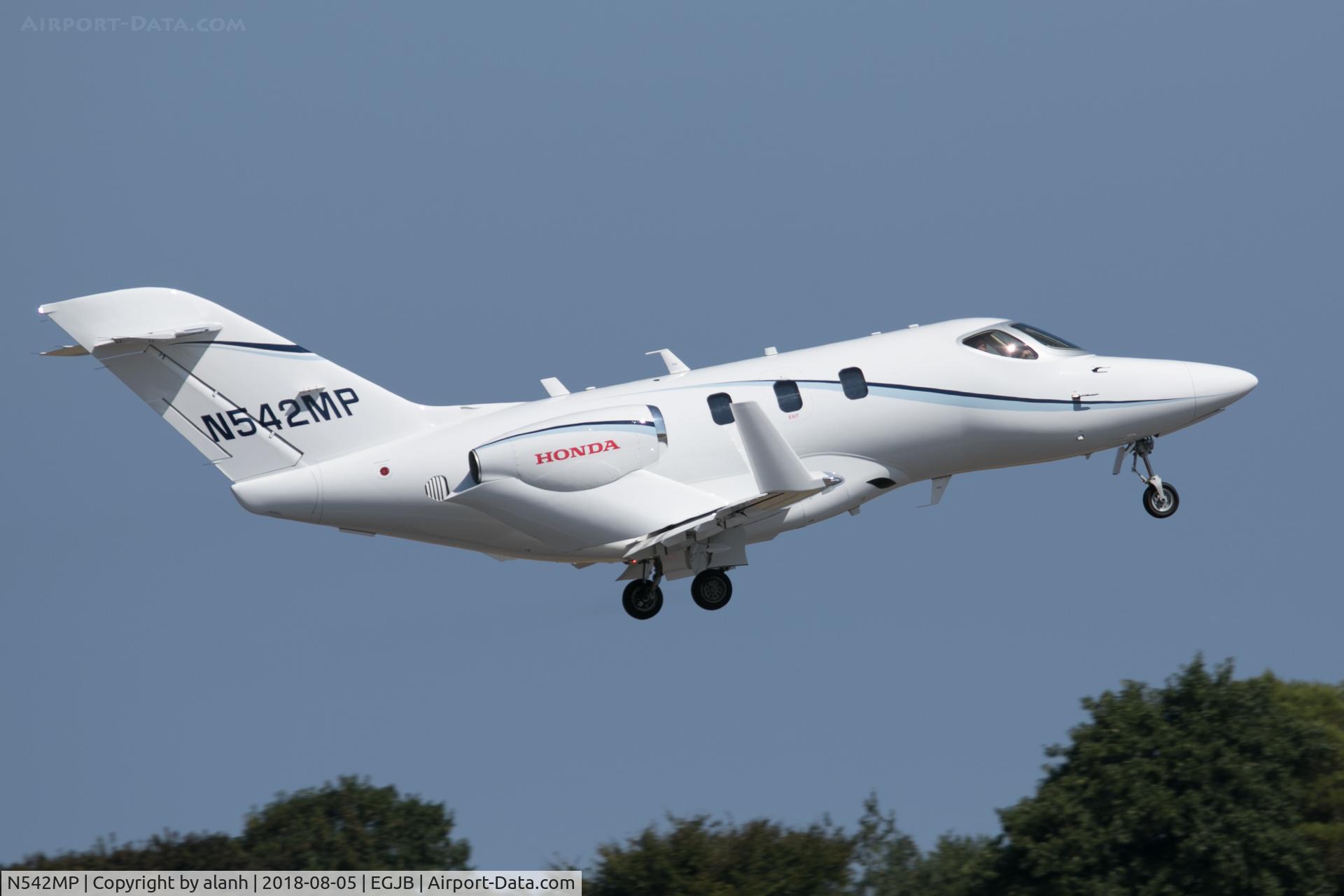 N542MP, 2018 Honda HA-420 HondaJet C/N 42000070, Departing Guernsey