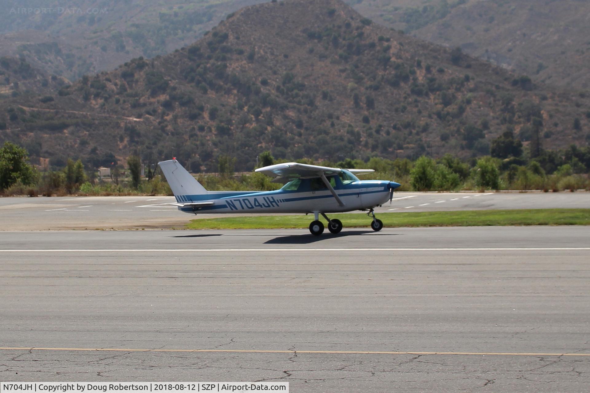 N704JH, 1976 Cessna 150M C/N 15078644, 1976 Cessna 150M, Continental O-200 100 Hp, landing roll Rwy 22