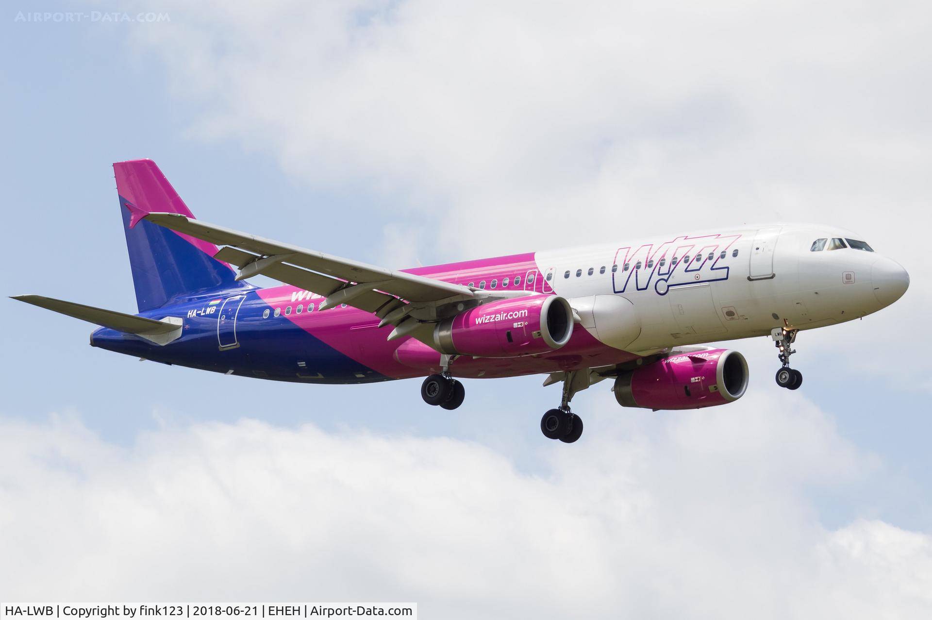 HA-LWB, 2010 Airbus A320-232 C/N 4246, 