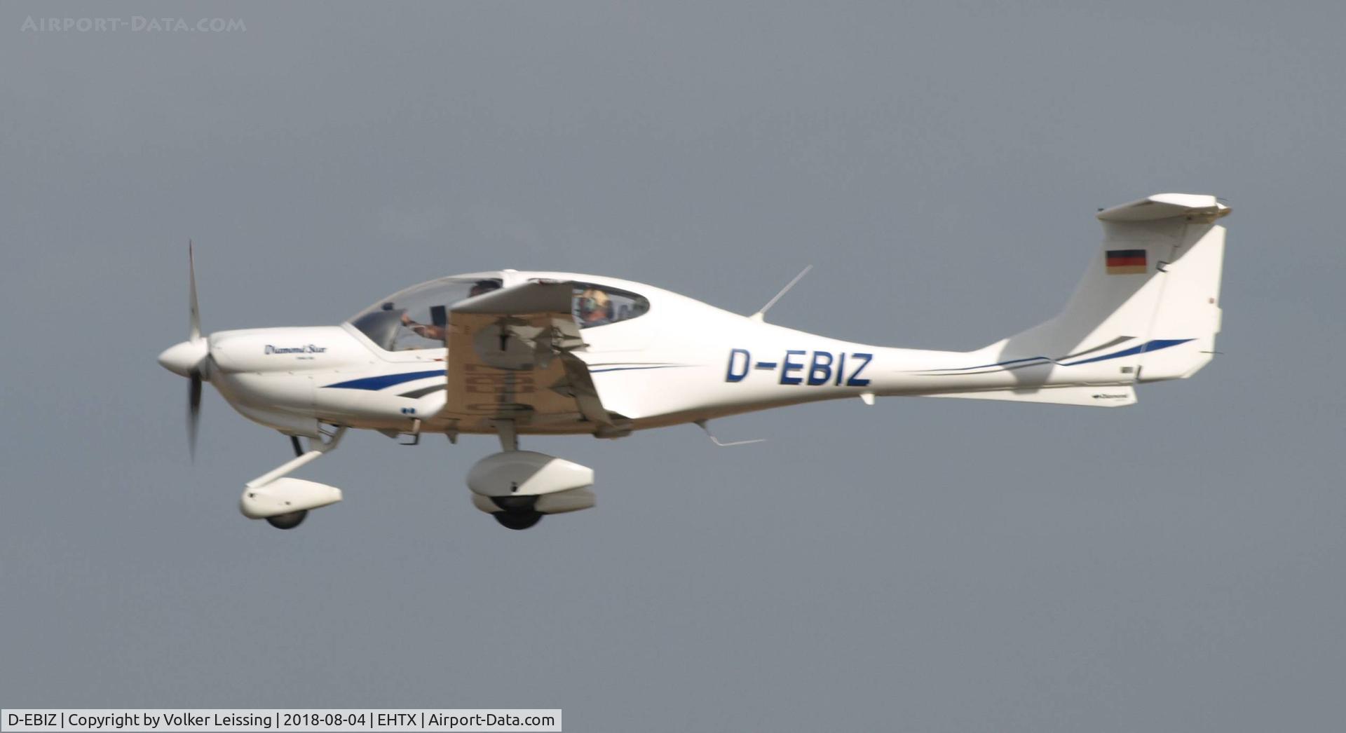 D-EBIZ, 2001 Diamond DA-40 Diamond Star C/N 40.052, take of after airshow