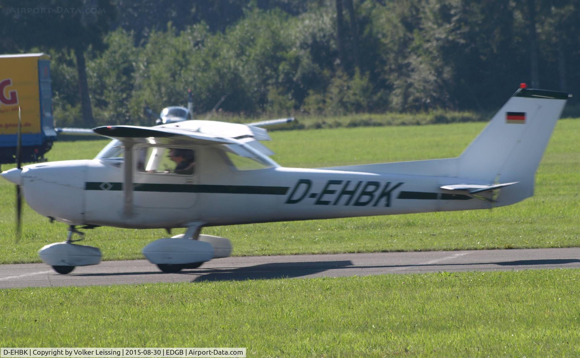 D-EHBK, Reims FA150K Aerobat Aerobat C/N FA150-0075, taxi to parking