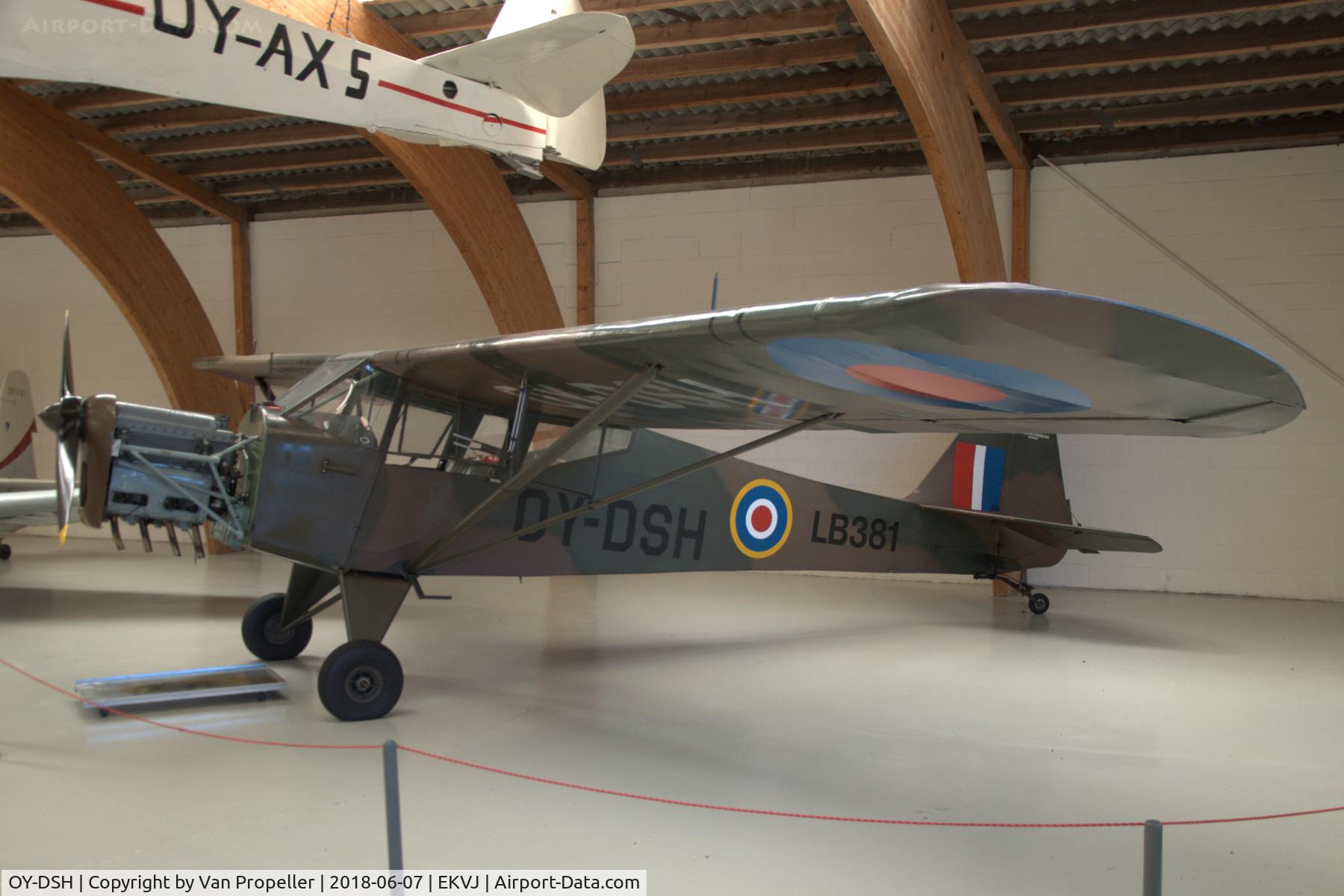 OY-DSH, 1942 Taylorcraft Auster I C/N 228, Taylorcraft Auster I  in Danmarks Flymuseum at Stauning airport
