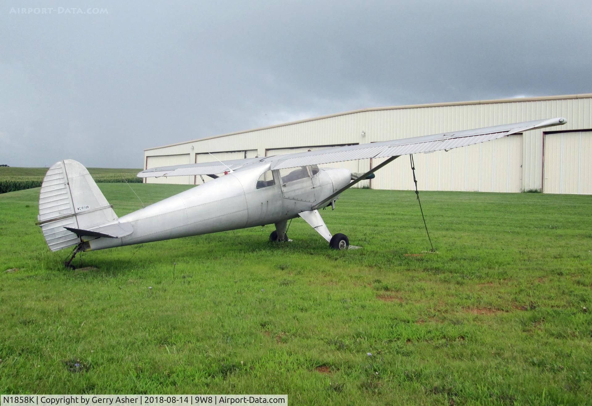 N1858K, 1947 Luscombe 8E Silvaire C/N 4585, On a tiedown at Baublitz Field