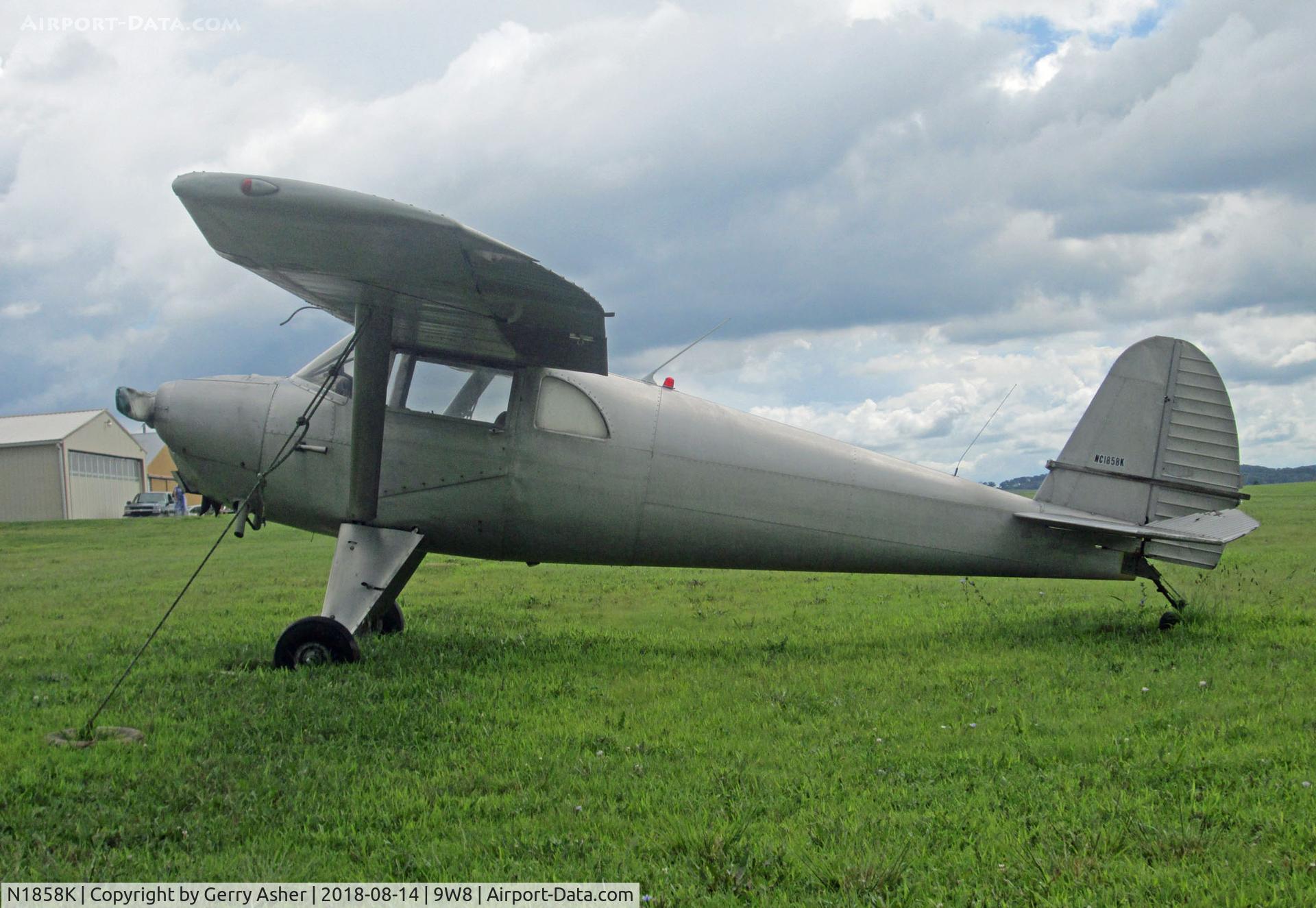 N1858K, 1947 Luscombe 8E Silvaire C/N 4585, On a tiedown at Baublitz Field