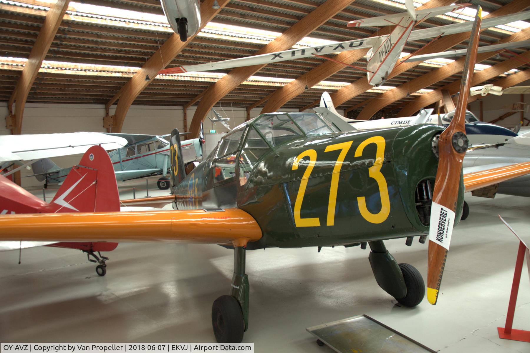 OY-AVZ, 1945 Hägglund und Söner Bücker Bü-181B-1 C/N 25073, Bücker Bestmann in Danmarks Flymuseum at Stauning airport. Originally a Swedish Air Force Sk25
