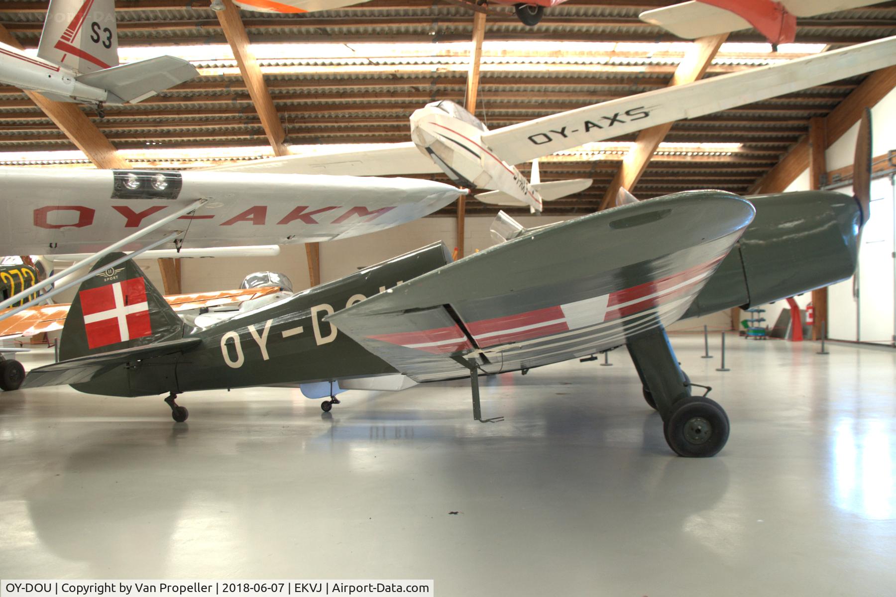 OY-DOU, 1938 SAI KZ II Sport C/N 13, SAI KZ II Sport in Danmarks Flymuseum at Stauning airport