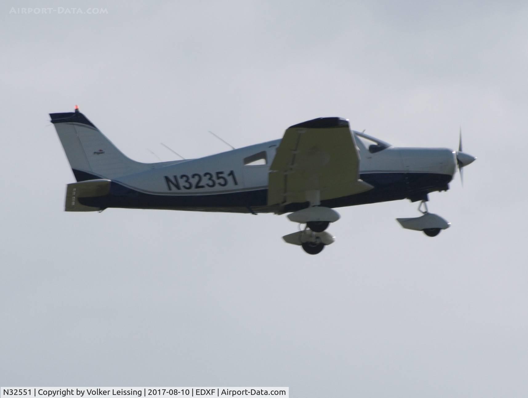 N32551, 1974 Piper PA-28-180 C/N 28-7505072, take of