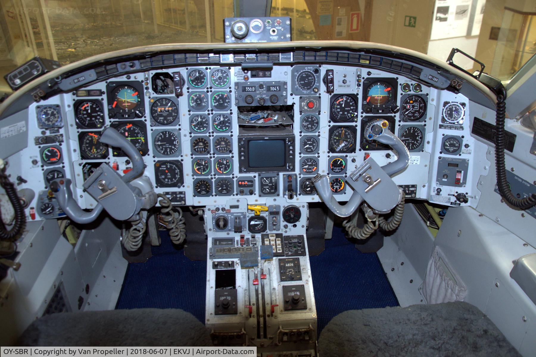 OY-SBR, 1975 Aerospatiale SN-601 Corvette C/N 23, Cockpit of Aérospatiale SN601 Corvette in Danmarks Flymuseum at Stauning airport