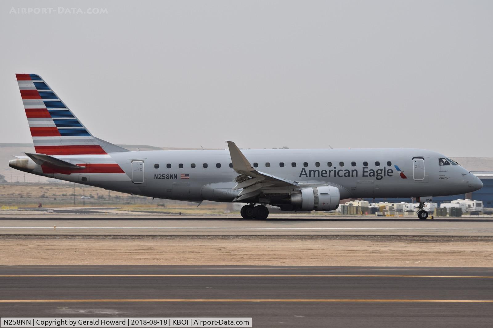 N258NN, 2017 Embraer 175LR (ERJ-170-200LR) C/N 17000675, Landing roll out on RWY 28R.
