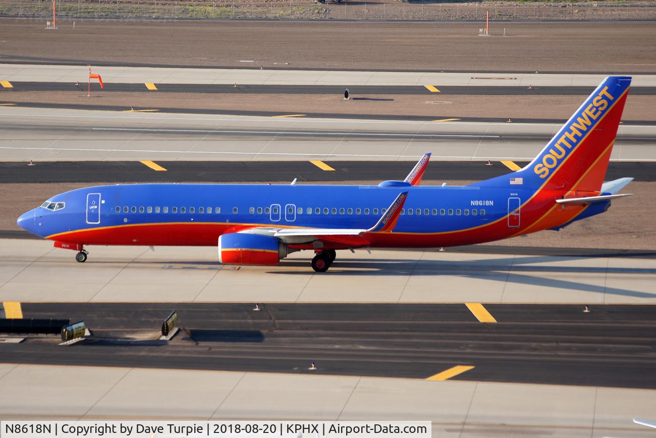 N8618N, 2013 Boeing 737-8H4 C/N 36915, No comment.