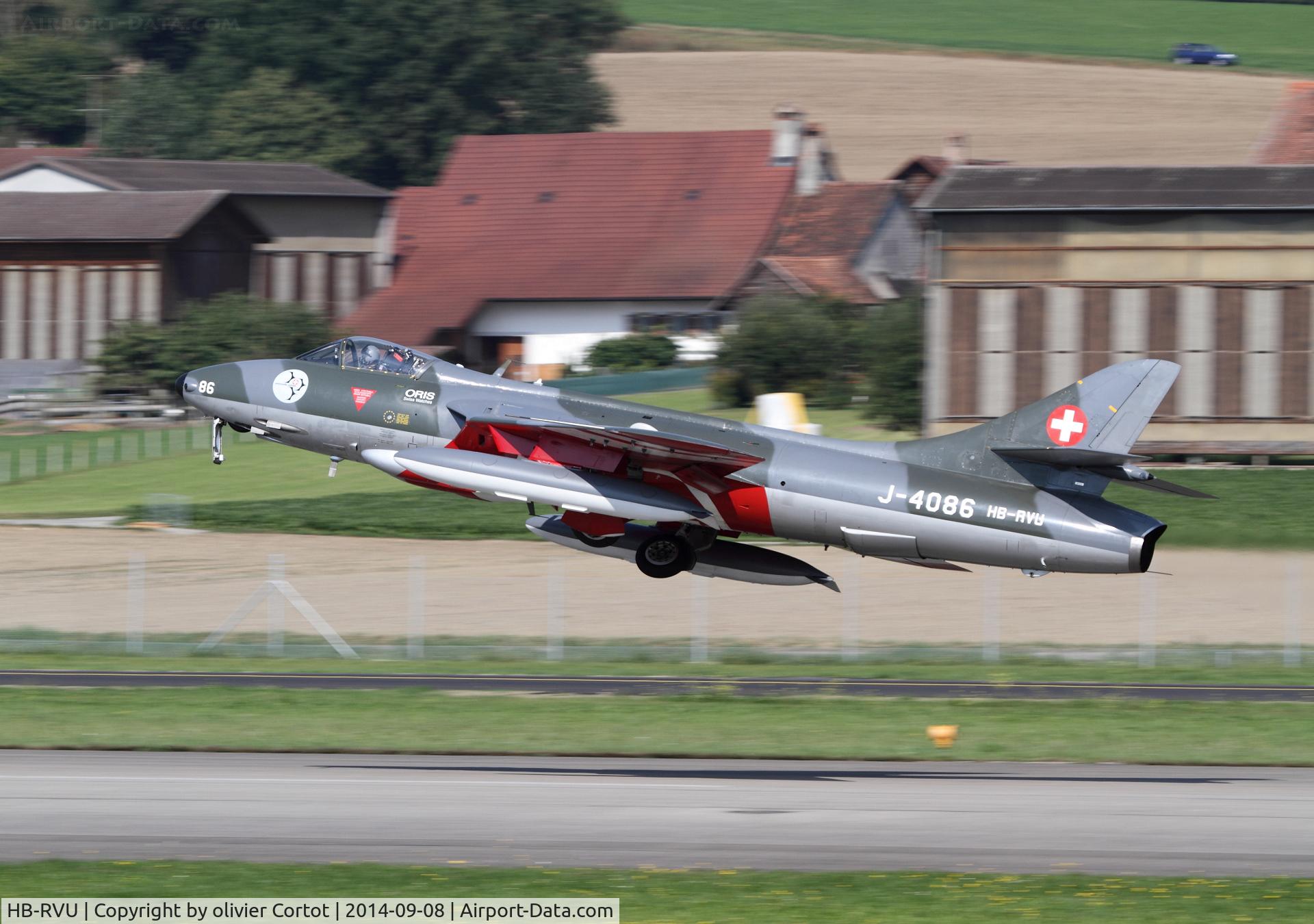 HB-RVU, 1960 Hawker Hunter F.58 C/N 41H-697453, Nice take off the day after the show, Air 14