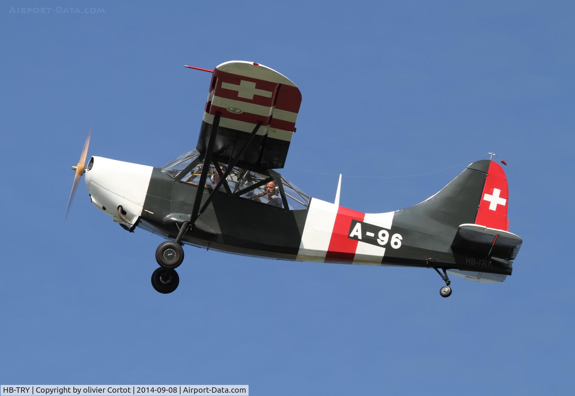 HB-TRY, 1942 Stinson L-5 Sentinel C/N 76-1427, nice pass over the photographs !