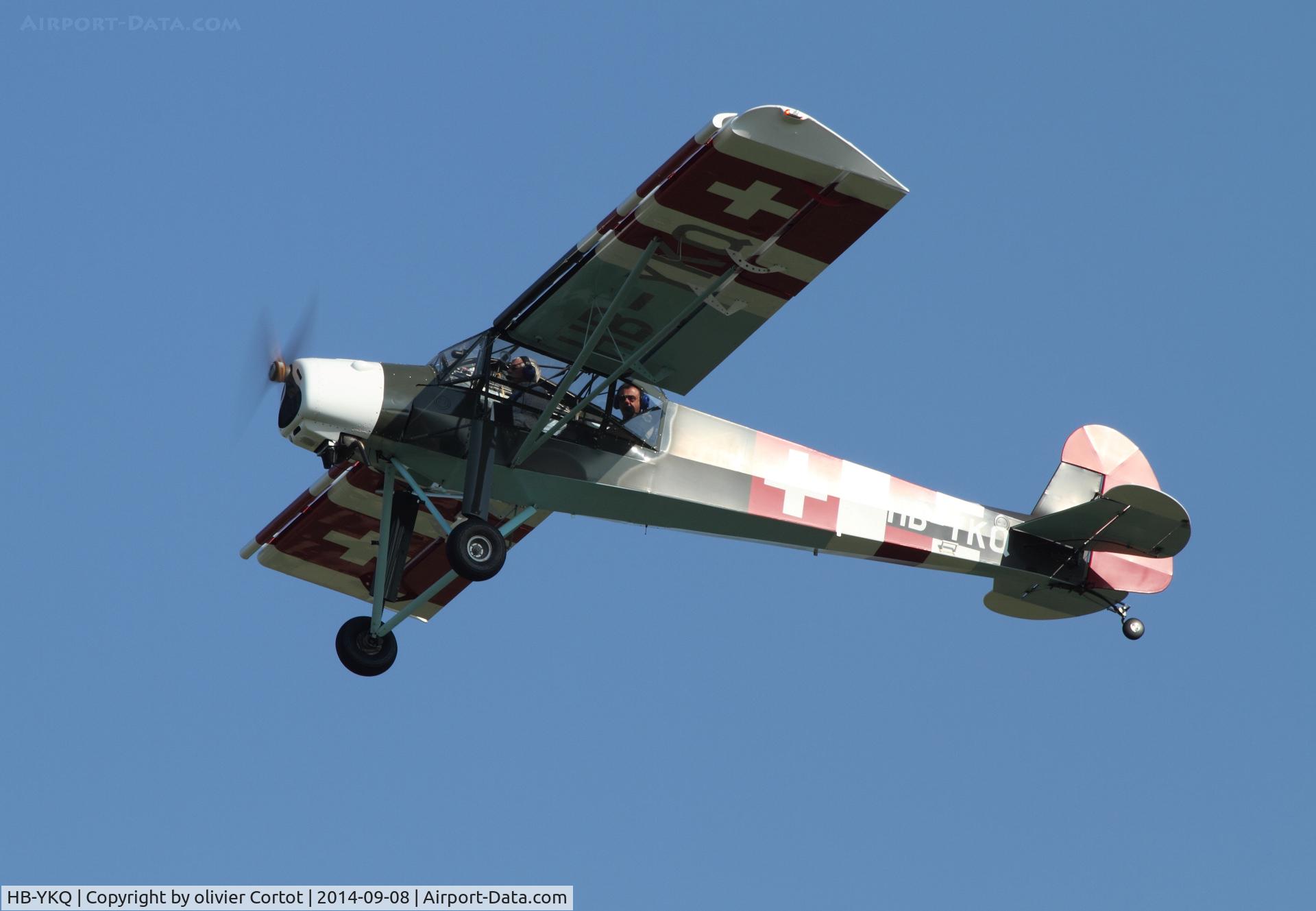HB-YKQ, 2003 Slepcev Storch C/N 74, leaving Payerne