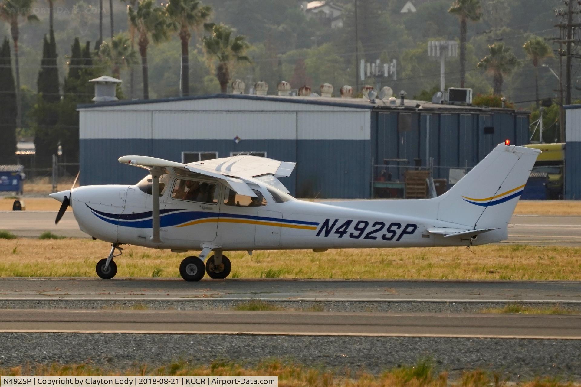 N492SP, 1998 Cessna 172S C/N 172S8033, Buchanan Field Concord California 2018.