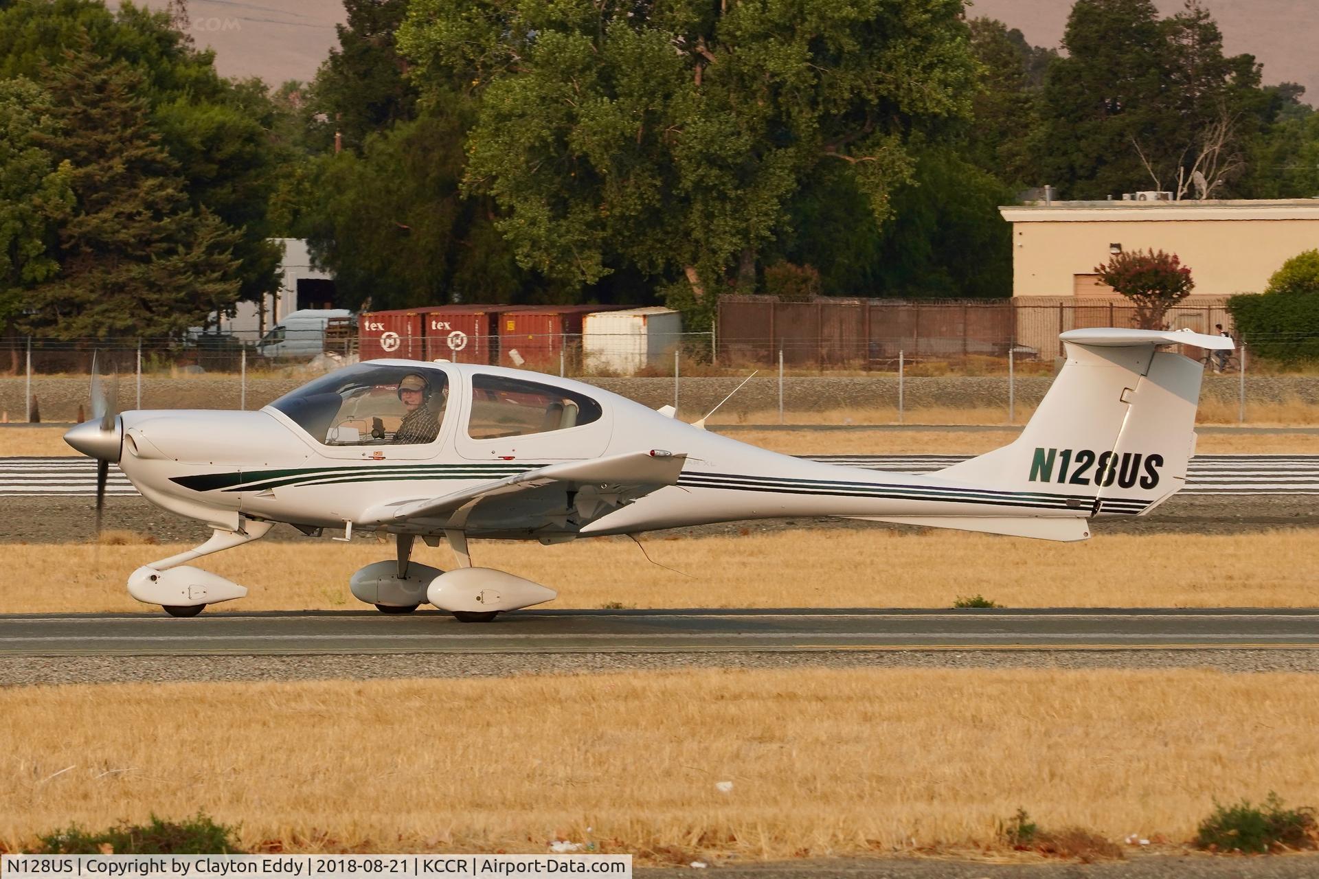 N128US, 2006 Diamond DA-40 Diamond Star C/N 40.728, Buchanan Field Concord California 2018.