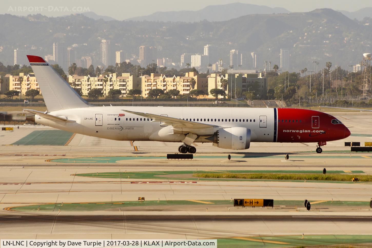 LN-LNC, 2013 Boeing 787-8 Dreamliner C/N 34795, No comment.