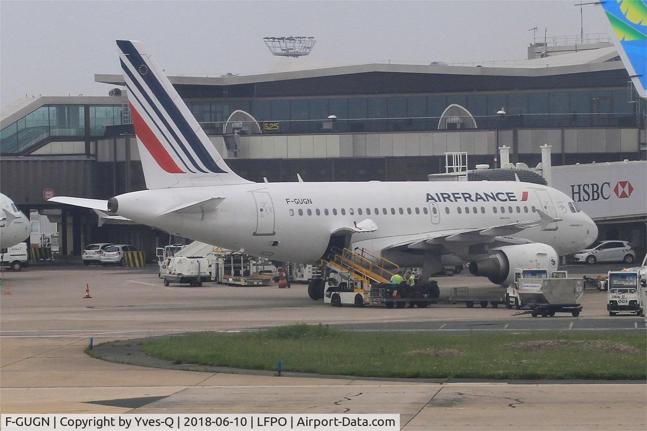 F-GUGN, 2006 Airbus A318-111 C/N 2918, Airbus A318-111, Boarding area, Paris-Orly airport (LFPO-ORY)