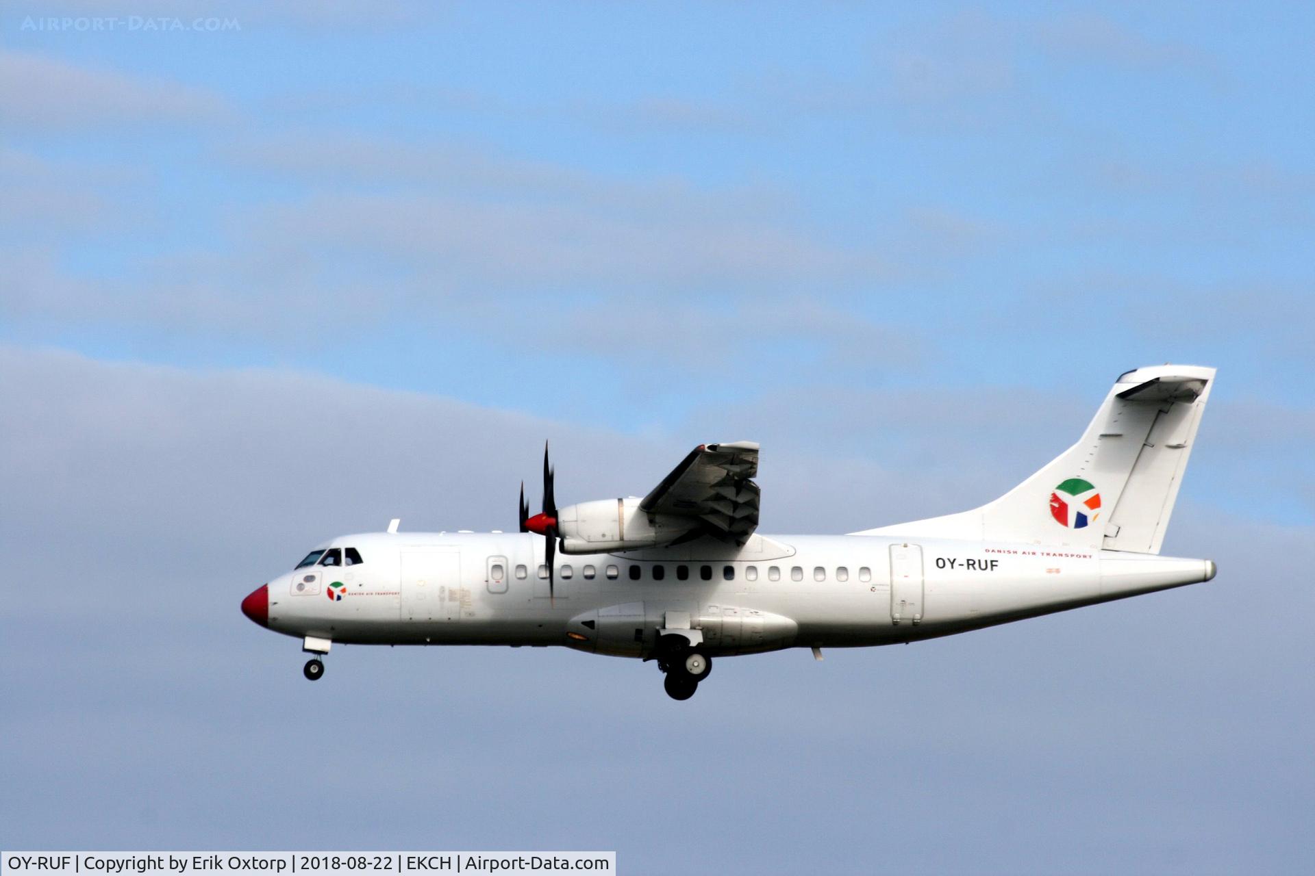 OY-RUF, 1997 ATR 42-500 C/N 515, OY-RUF landing rw 22L